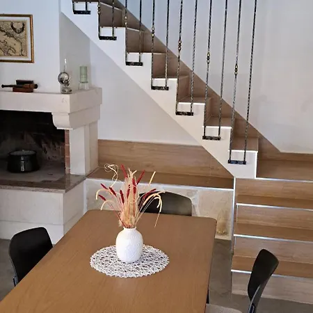 Holiday home Ribarska Kuca Orhanovic